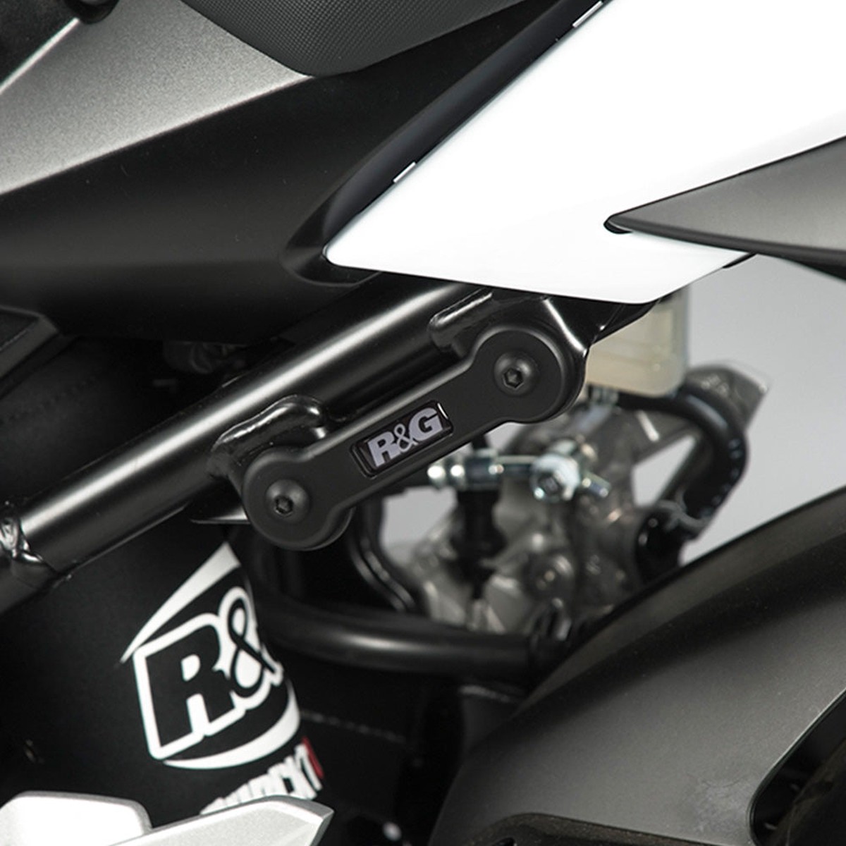 Rear Footrest Plate R&G pair Honda CBR600RR 07-16 R&G (BLP0030BK)