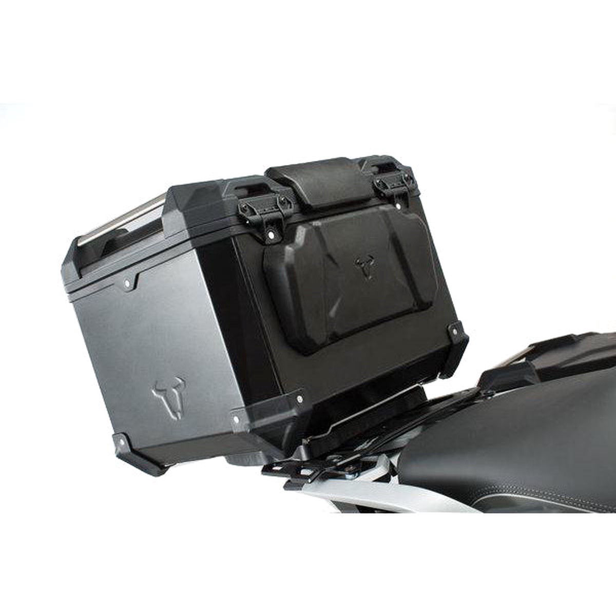SW MOTECH TRAX ADVENTURE LOWER BACKREST FIXED ON TOPCASE FRONT WITH 2ND UPPER BACKREST ON EDGE